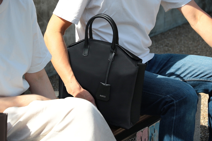 どんなスタイルにも合うミニマルなデザイン