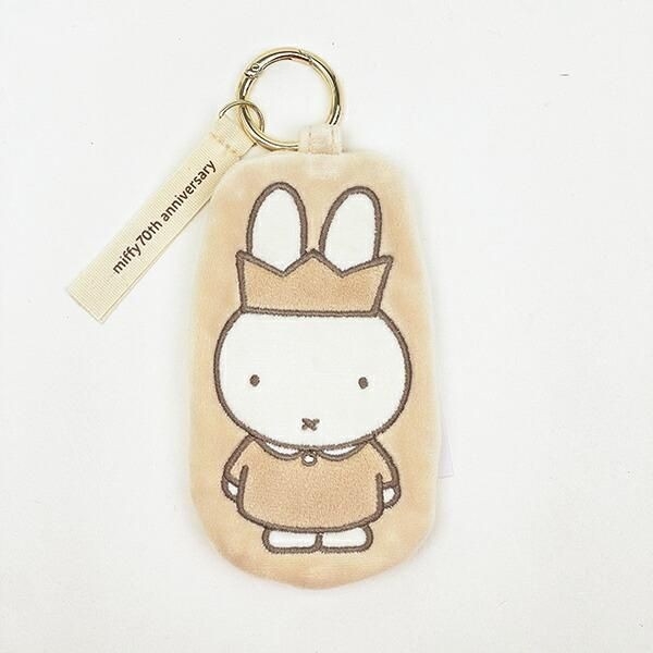 ミッフィーのダイカットポーチ