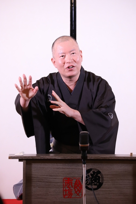 旭堂南湖(講談) 撮影:宮岡里英