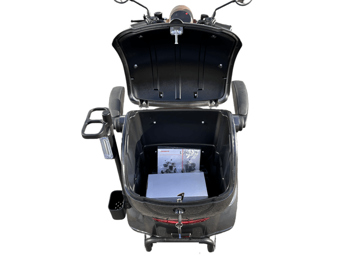 後部収納ボックス