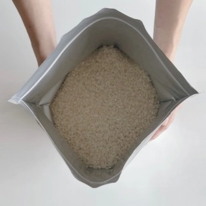 お米の鮮度保持アイテム、米5kgがすっぽり収まる 「アルミ製チャック付き袋」を7/23発売