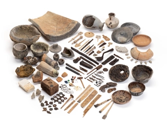 飛鳥資料館開館50周年・「奈良県飛鳥池遺跡出土品」重要文化財指定記念 令和７年度秋期特別展「古代技術の精華－飛鳥池工房－」開催のお知らせ