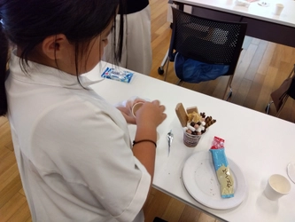 ライフ×森永製菓「オリジナルアレンジパフェ作り＆手書きPOP作成講座」を開催！