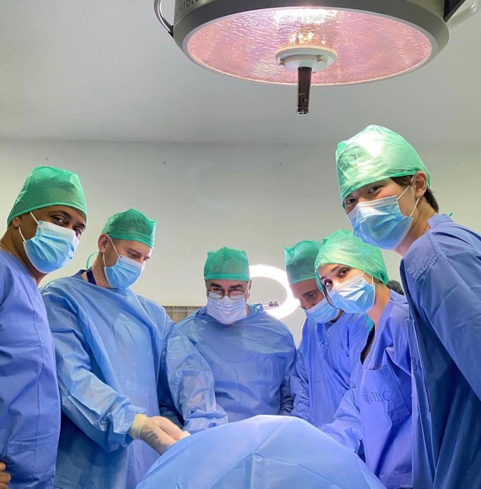 ドバイでのボディ脂肪注入トレーニング