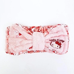 サンリオキャラクターのヘアバンド。チャーミングな見た目にふわふわ手触りで朝から気分が爆上がり確定です。