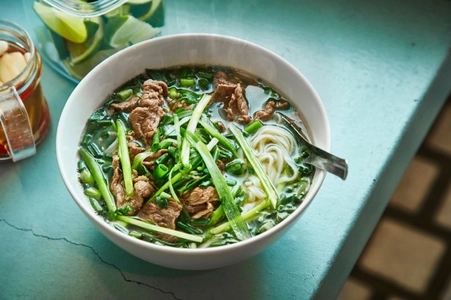 3月14日にオープンする「Pho Thin TOKYO新宿店」が、 医療従事者にフォーを届ける 「ONE PHO ALL PROJECT」を始動！