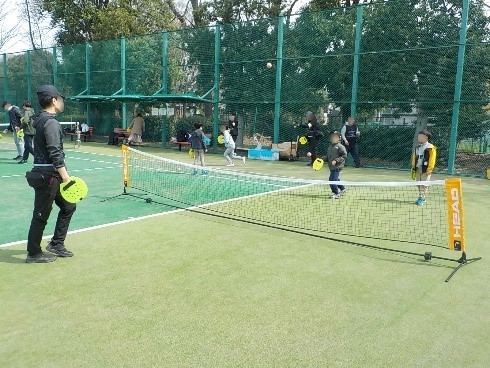 テニピンを楽しんでいる様子