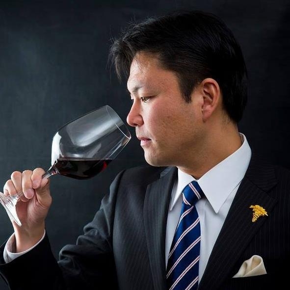 シニアソムリエ 阿部 眞久氏