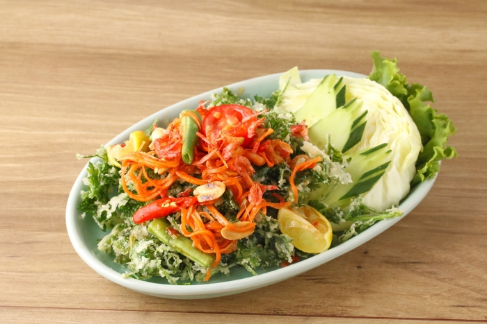 ソムタム・パクチー・トード/パクチー天ぷらのソムタム