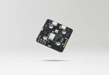 小型軽量、低価格を実現した『リモートID』がついに発売！ リモートIDを可視化する『リモートID受信機』も販売を開始