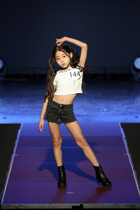 審査員特別賞 宮川 樹々(じゅじゅ)さん ランウェイ