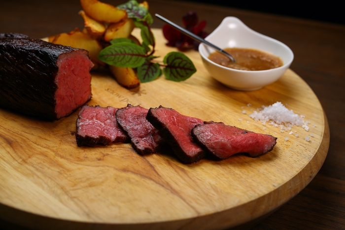 雪室熟成牛のローストビーフ