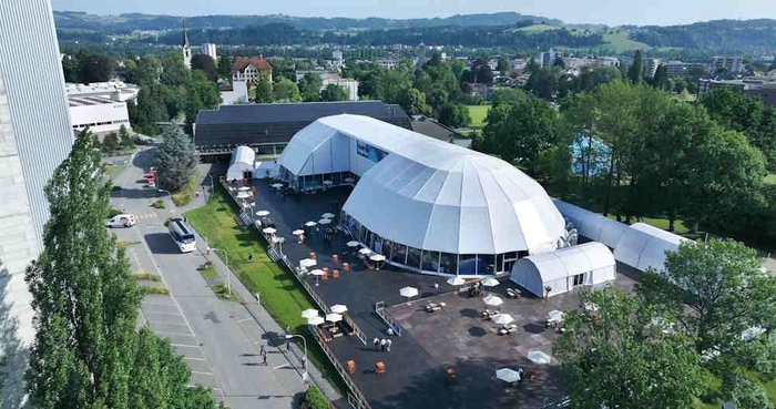 イベント会場の外観