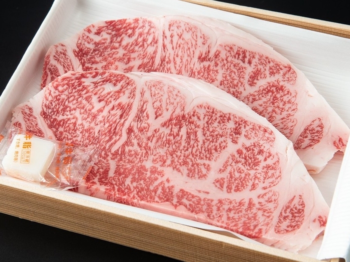 ブランド牛「博多和牛」ロースステーキ