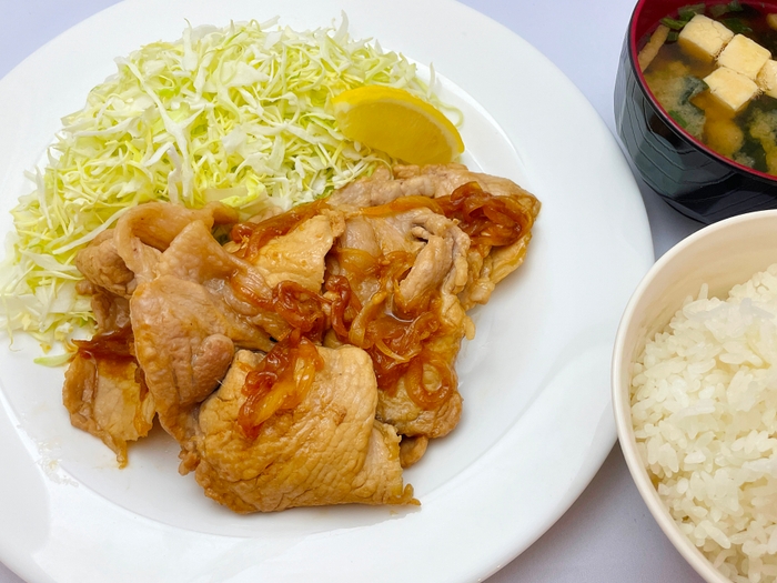 コラボメニュー「海野亭名物 生姜焼き定食」(イメージ)
