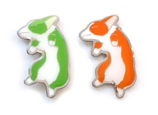 PINS FACTORY（ピンズファクトリー）ピンズ実例紹介迎　夏生　様　「愛犬フータ」ピンズ＆ストラップ