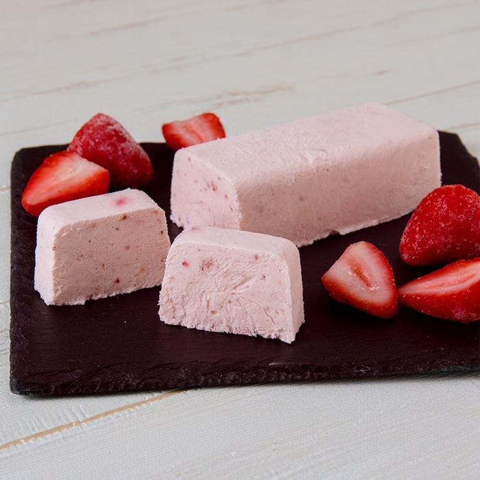 「トワ・ヴェール」北海道いちごのカッサータ イメージ画像