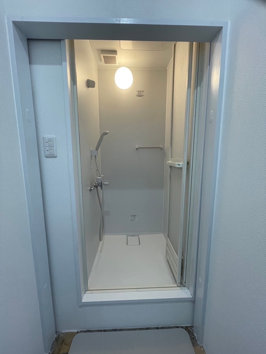 シャワー完備
