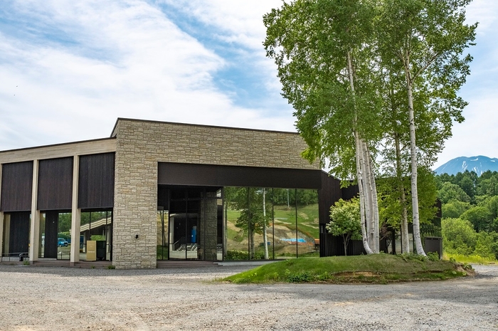接種会場 Show Suite Building (ニセコHANAZONOリゾート)