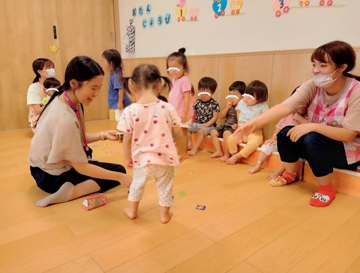 英語で遊んでみよう♪(0~2歳の英語教室)