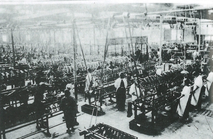 糸のまち　勝山織物工場