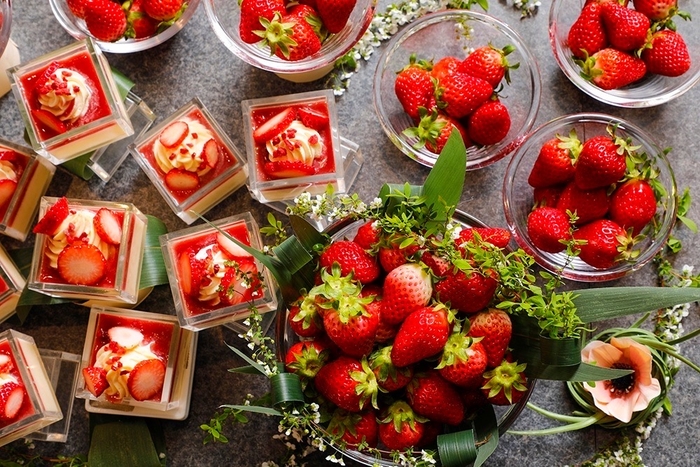フレッシュいちごの食べ比べ
