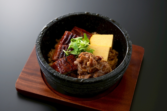 鰻と牛肉の石焼き