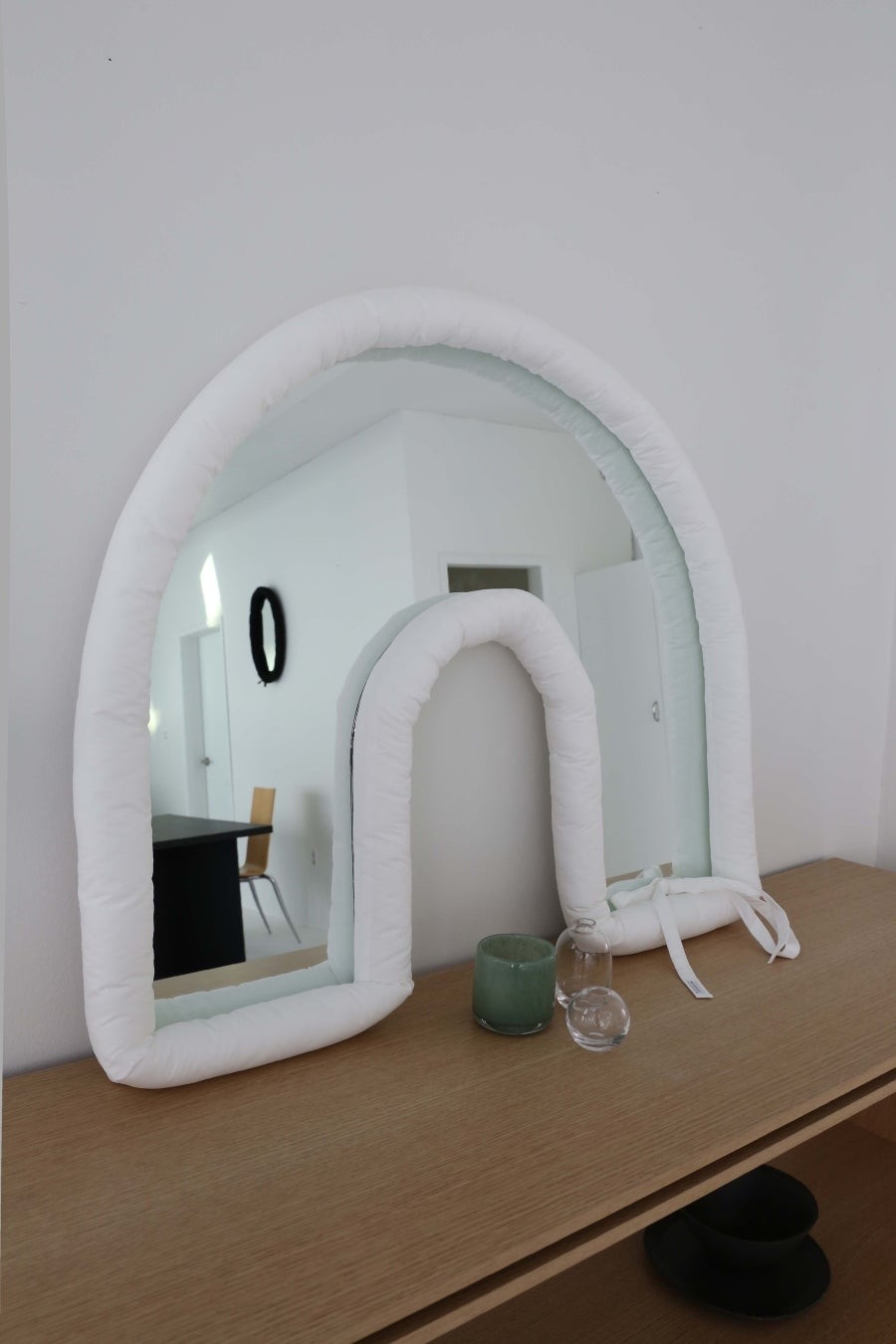 MIHO.mirror.01