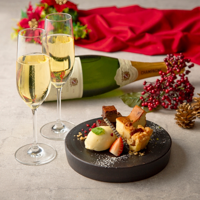 乾杯シャンパーニュ/クリスマスデザートプレート