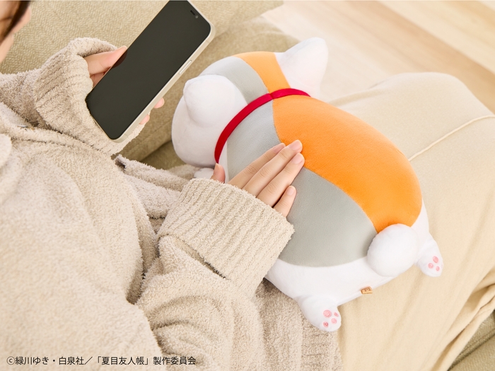 あったかぬいぐるみ ニャンコ先生(使用イメージ2)