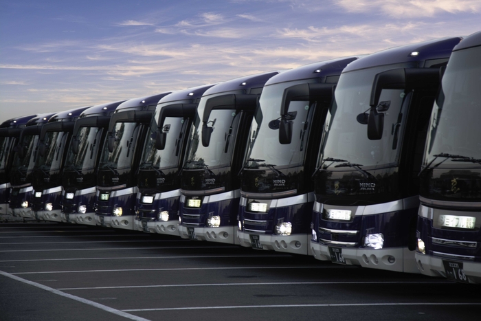 新車大型バス10台増車