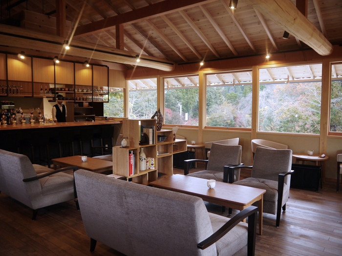 2F Cafe 内観