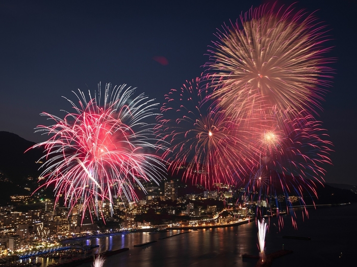 熱海海上花火大会 ※イメージ