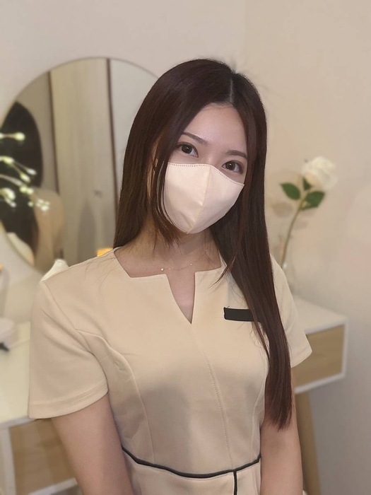 fl Notis六本木店 店長RISA