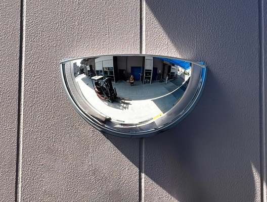 コミーの安全ミラーに「屋外用ハーフドーム」が新登場 　7/1より販売開始いたします！