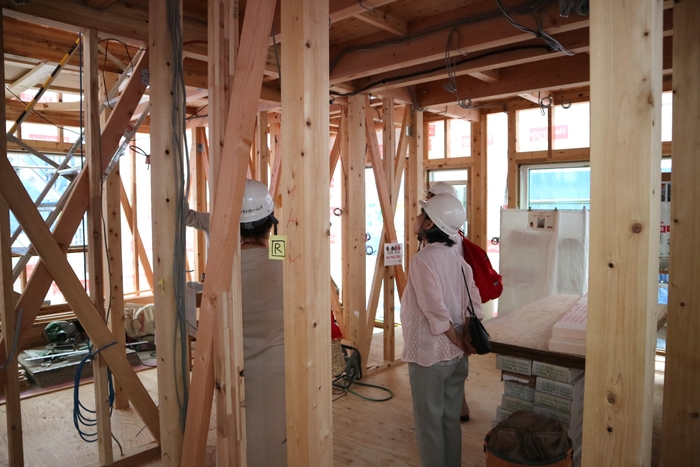 現場見学の様子1