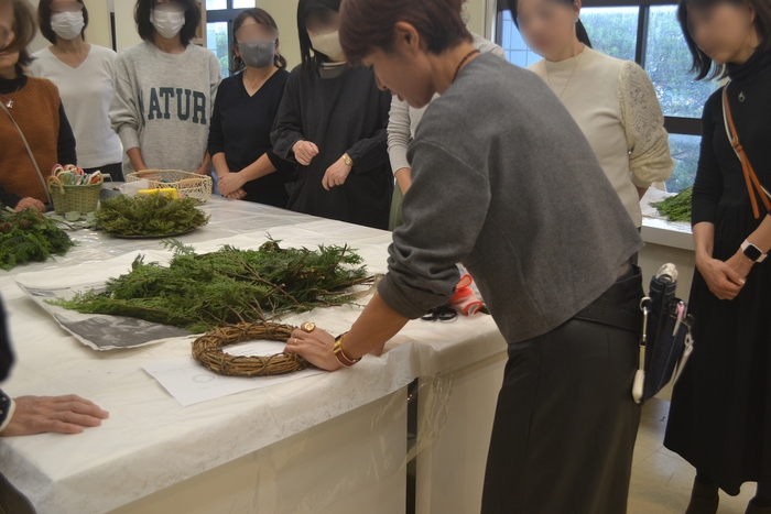 2024年12月4日開催 横浜ディスプレイミュージアムでのレッスンの様子