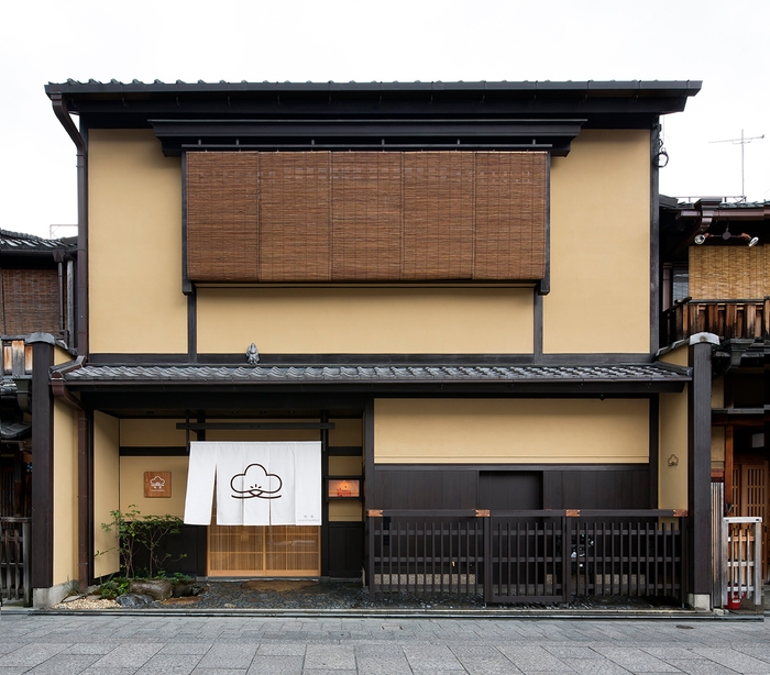 グランマーブル祇園 カフェ&シャンパーニュ祇園ちから