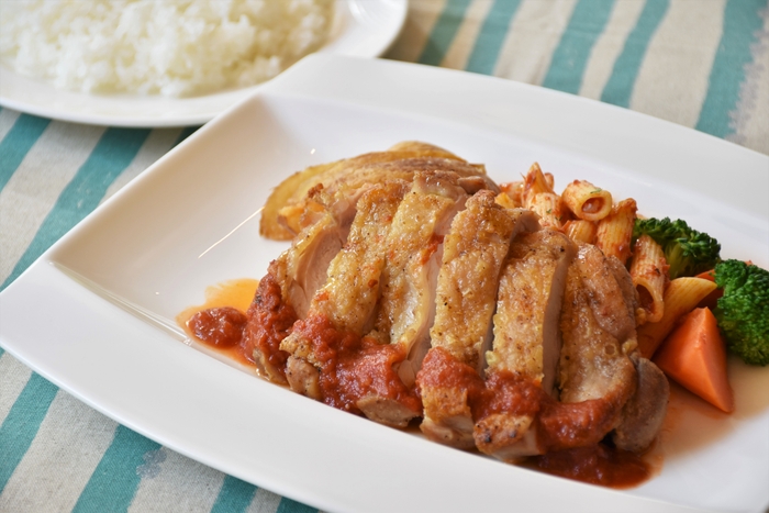 チキンソテー カチャトーラソース(ライス付) ¥1,944