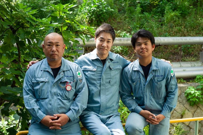 西村雄一さん(写真左)、金近右太さん(写真中央)、魚谷琉那さん(写真右)