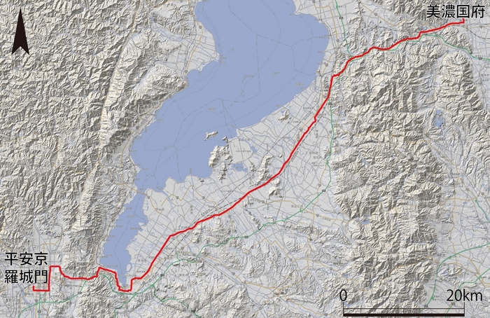 図1 実際に歩いたルート(背景図には地理院タイルを使用)
