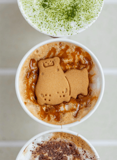 ホットキャラメルラテ カバクッキートッピング