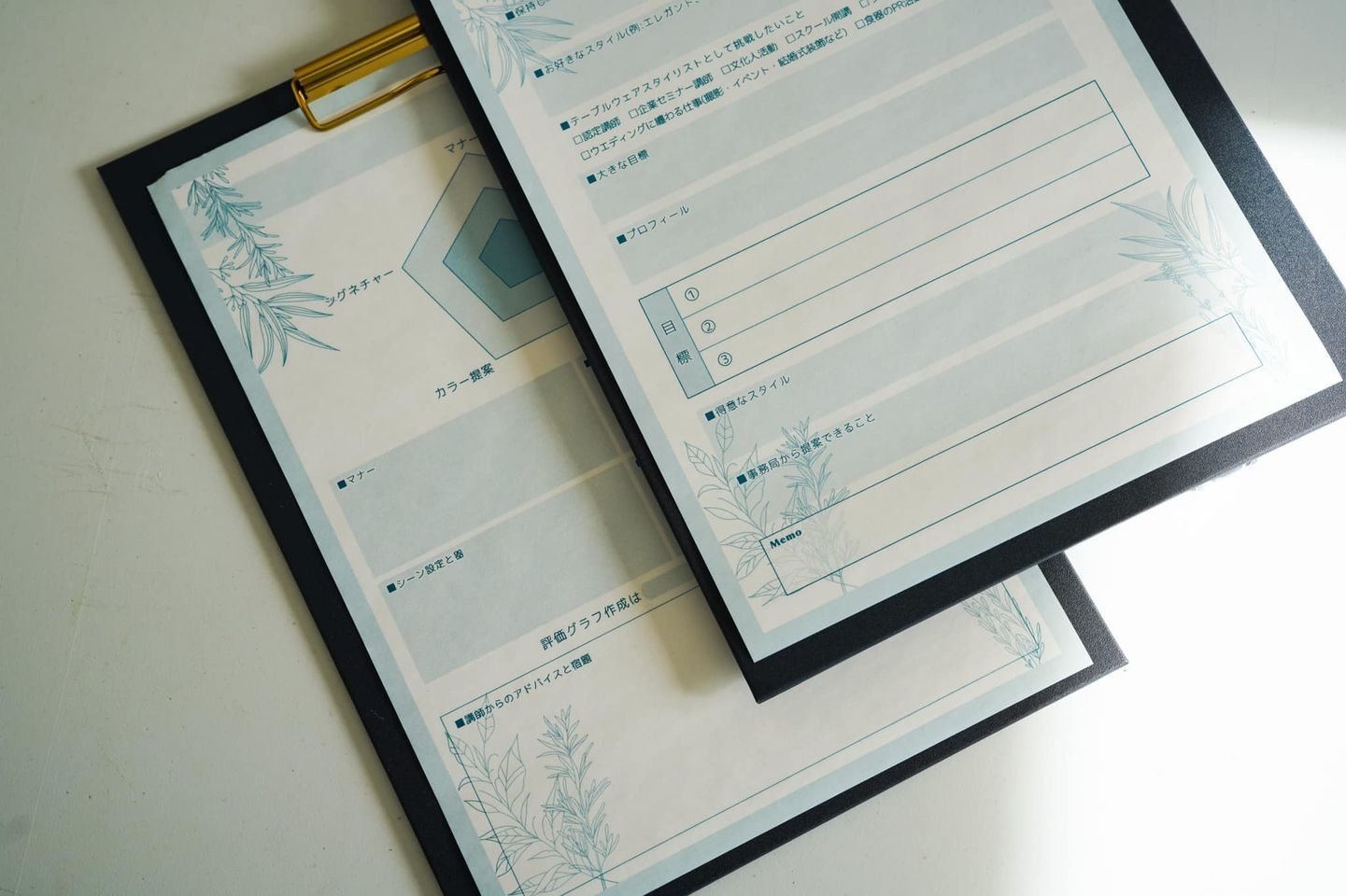 複写型のカウンセリングシートやチャートシステムを取り入れ受講生の夢へのリーチを最短に