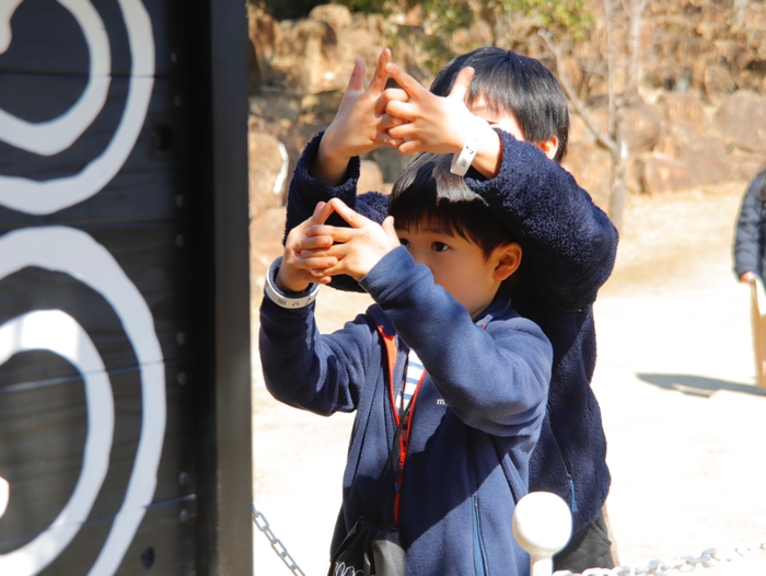 ▲正しい“印”を結んでスタンプを集めよう!