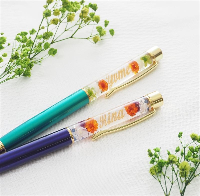 フォントモールドを使用して作ったハーバリウムボールペン