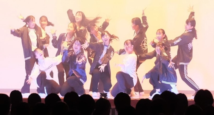 令和4年(2022年)のダンス部ステージ発表の様子