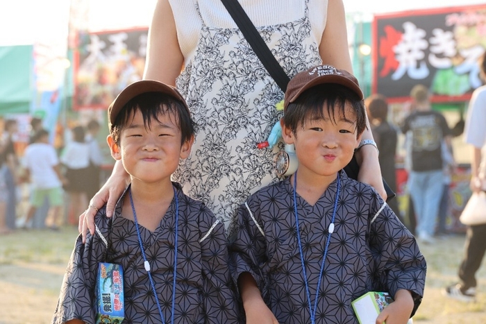イベントを楽しむ子供たち