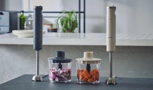 持ちやすく、スリム＆コンパクトな 「ハンドブレンダー」がリニューアル　 さらにすばやくなめらかな仕上がりに