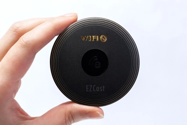 メディアストリーミングデバイス「EZCast Ultra2」4/21発売　 WiFi6を備え、スマートフォンなどの画像や音声を簡単に大画面で