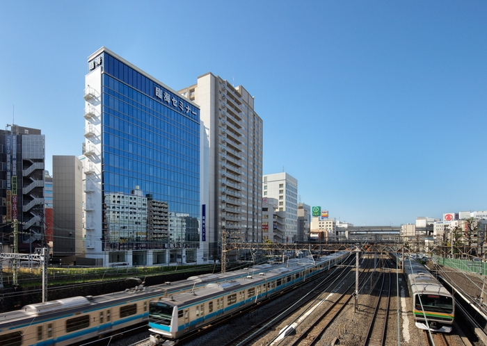 株式会社臨海 本社ビル